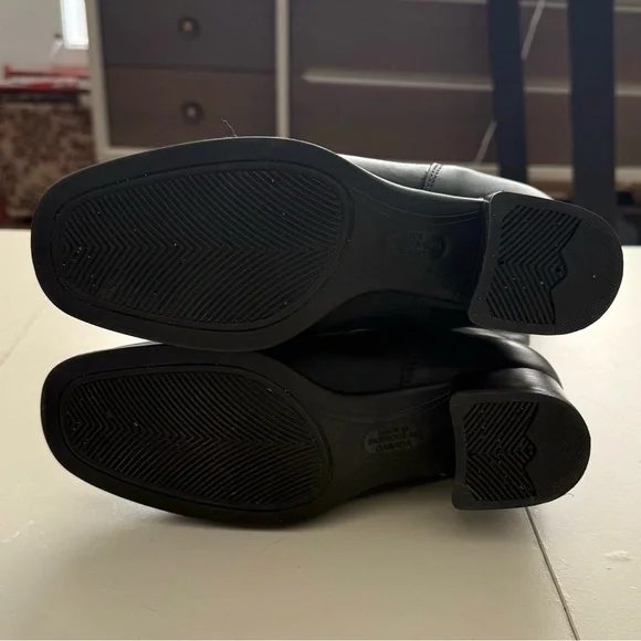 Studio B by Blondo Waterproof Black Soft Leather Knee High Boots Boho Chic - Picture 5 of 5